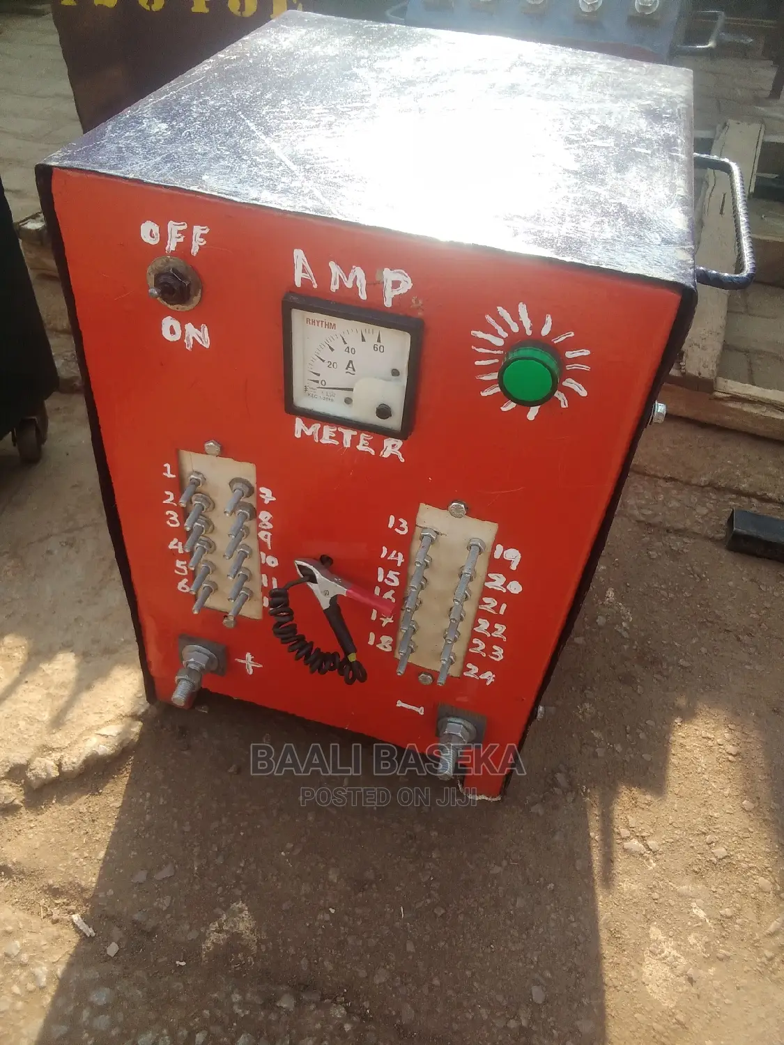 24 Battery Charger/Battery Charger