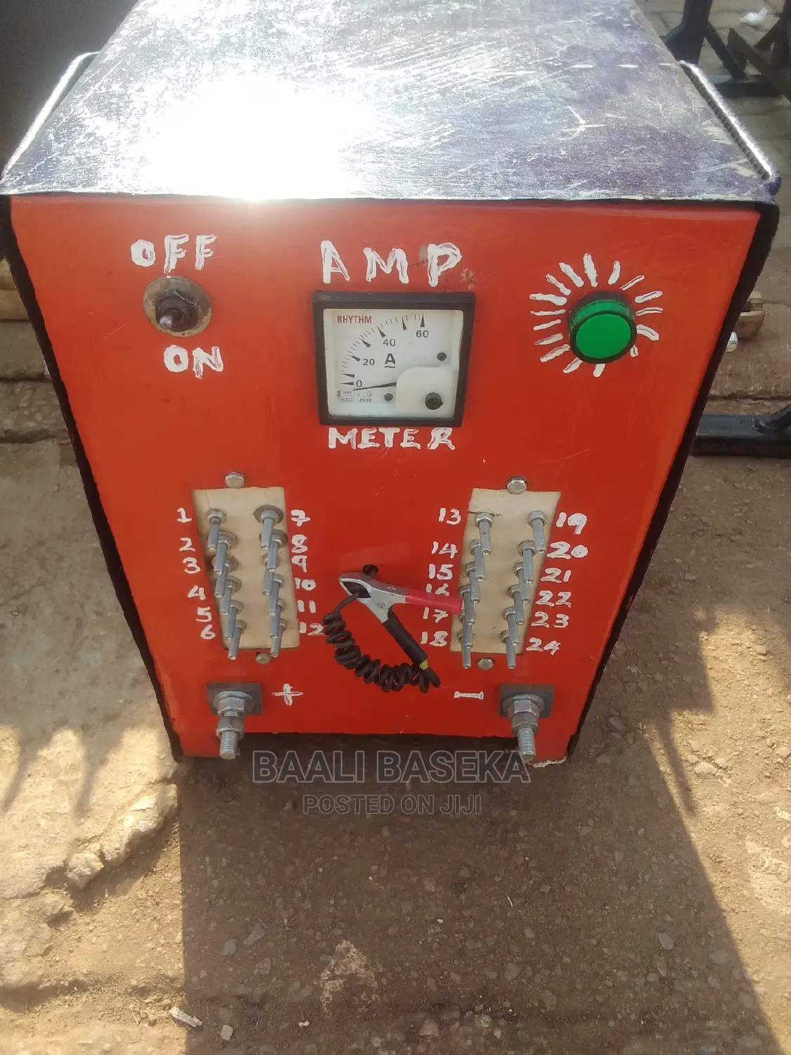 24 Battery Charger/Battery Charger