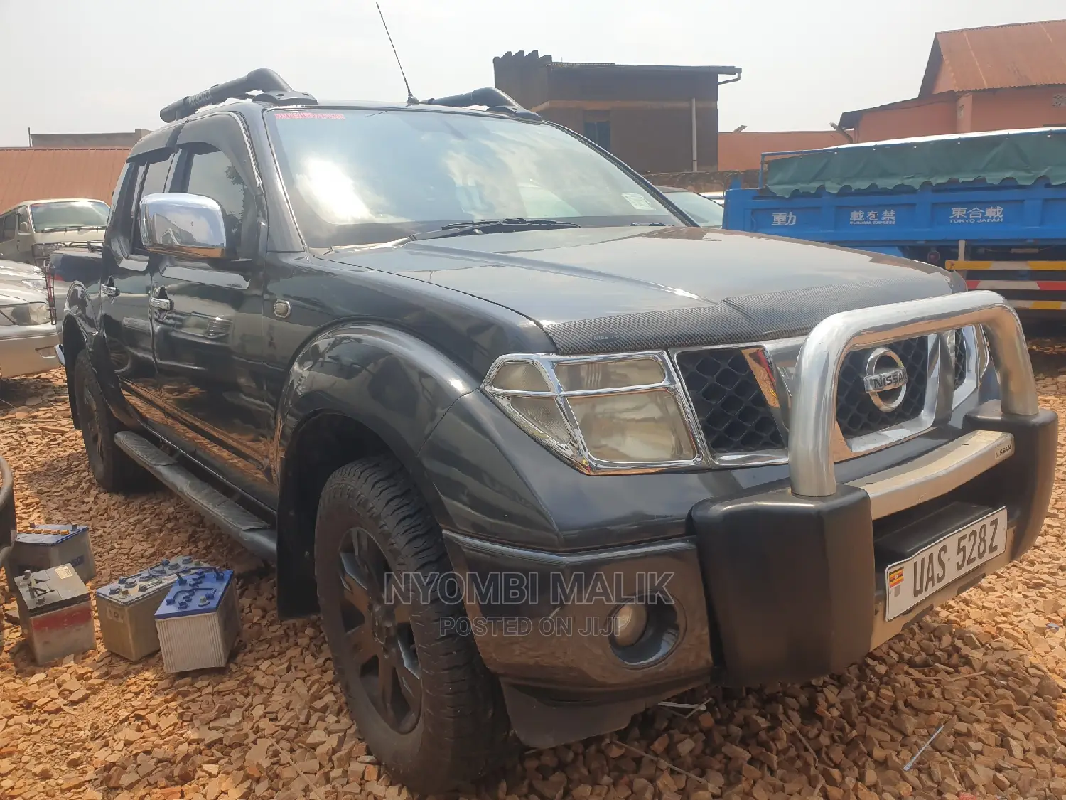 Nissan Navara 2009 Black