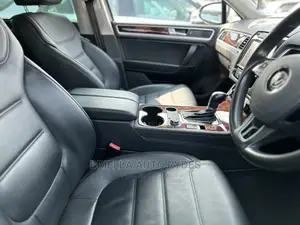 Volkswagen Touareg 2013 White