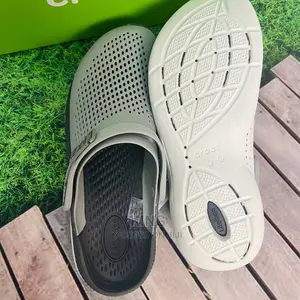 Crocs Lite