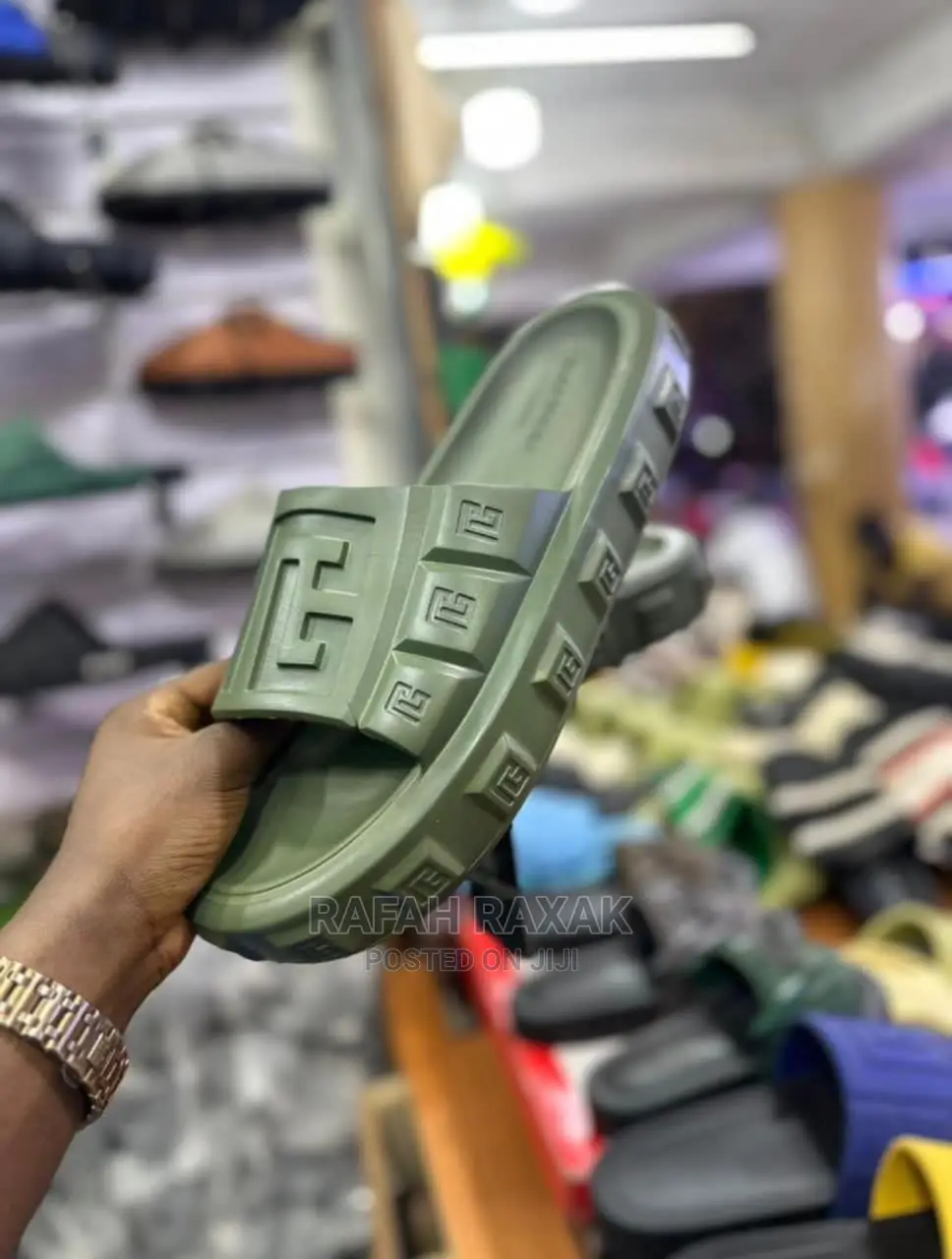 Original Green Burberry Rubber Push in Sandals