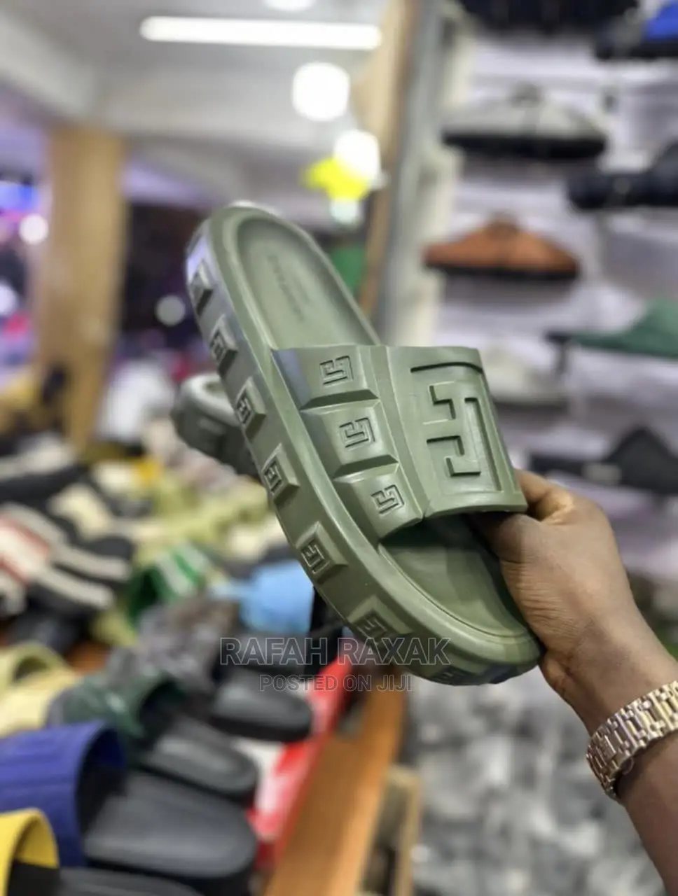 Original Green Burberry Rubber Push in Sandals