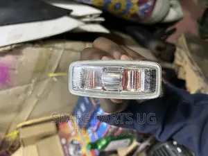 Nissan Fender Signal Lamp