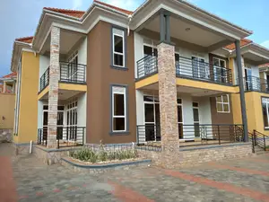 Furnished 6bdrm Duplex in Kira Tarmack, Central Division for sale