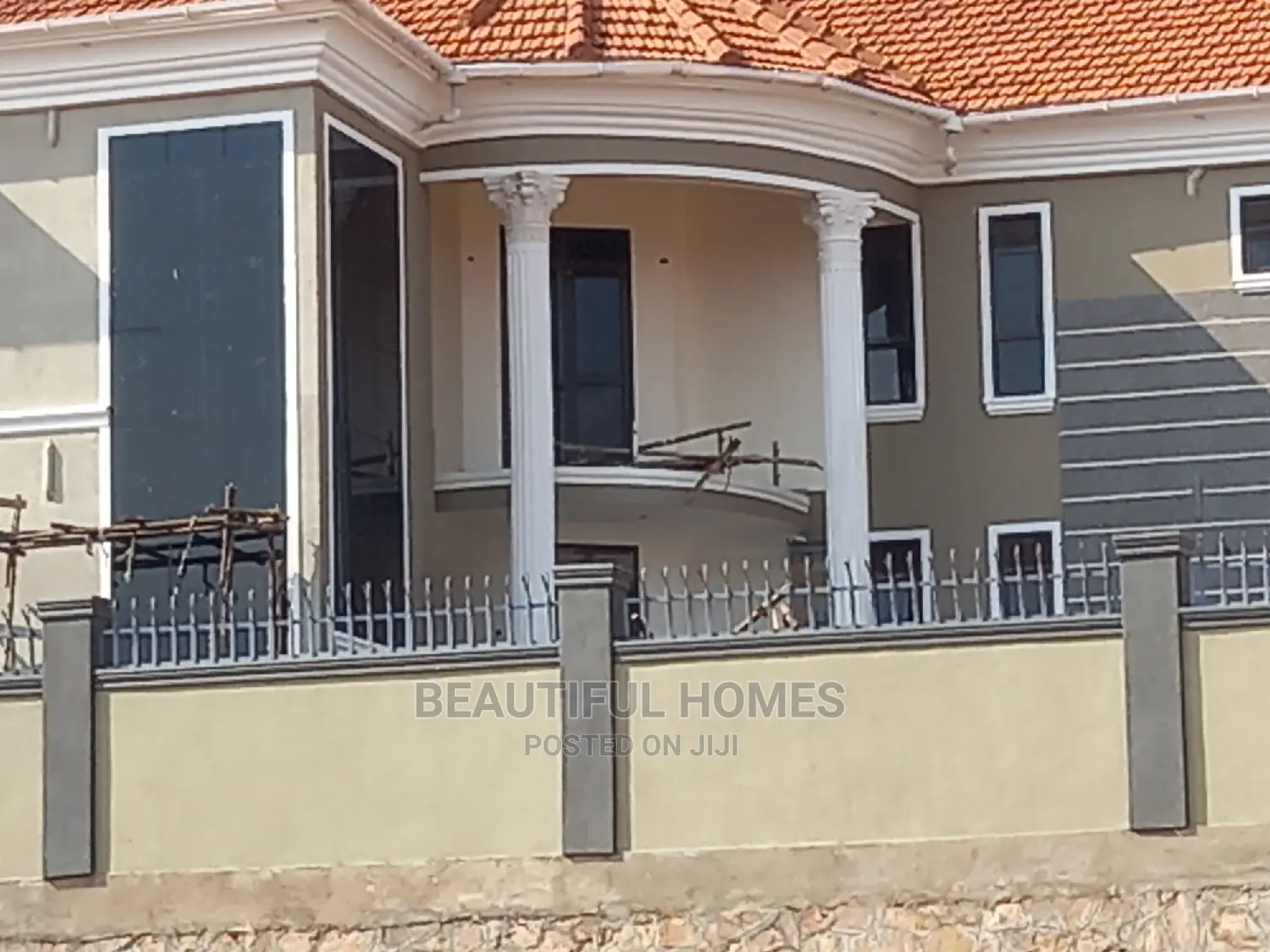 Furnished 6bdrm Mansion in Kira Ministers for sale