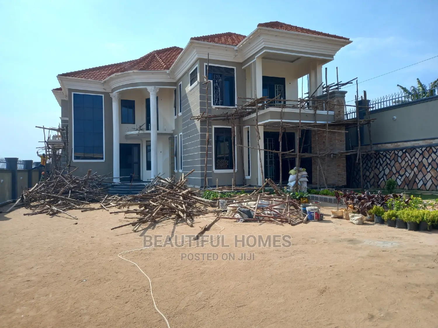 Furnished 6bdrm Mansion in Kira Ministers for sale
