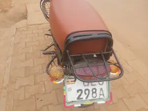 Bajaj Boxer 100 2017 Red