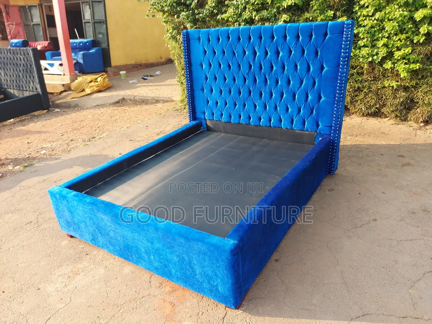Lovely 5x6 Corporate Bed