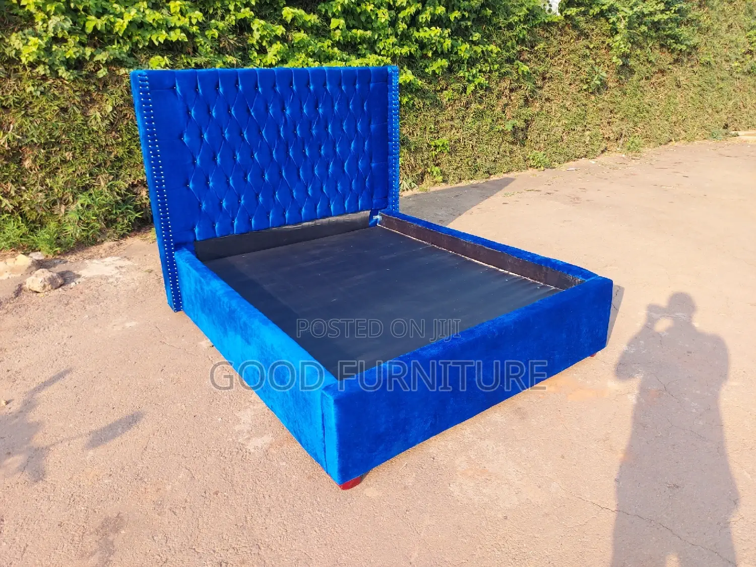 Lovely 5x6 Corporate Bed