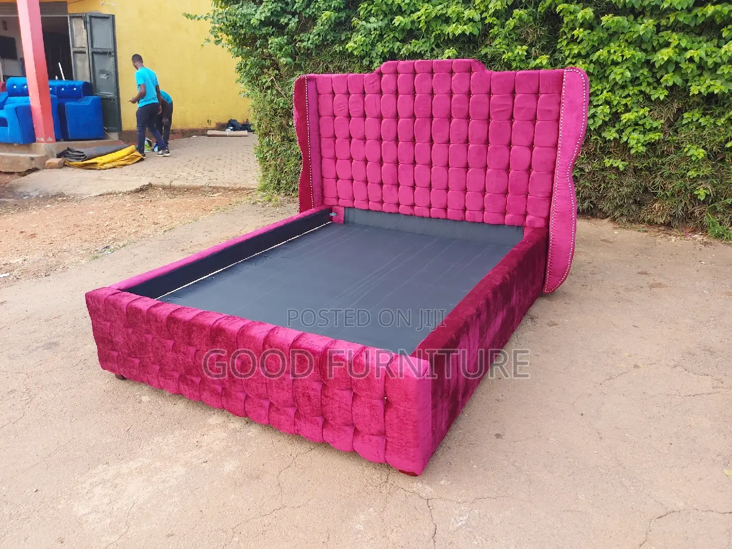 Stunning 5X6 King-Type Bed