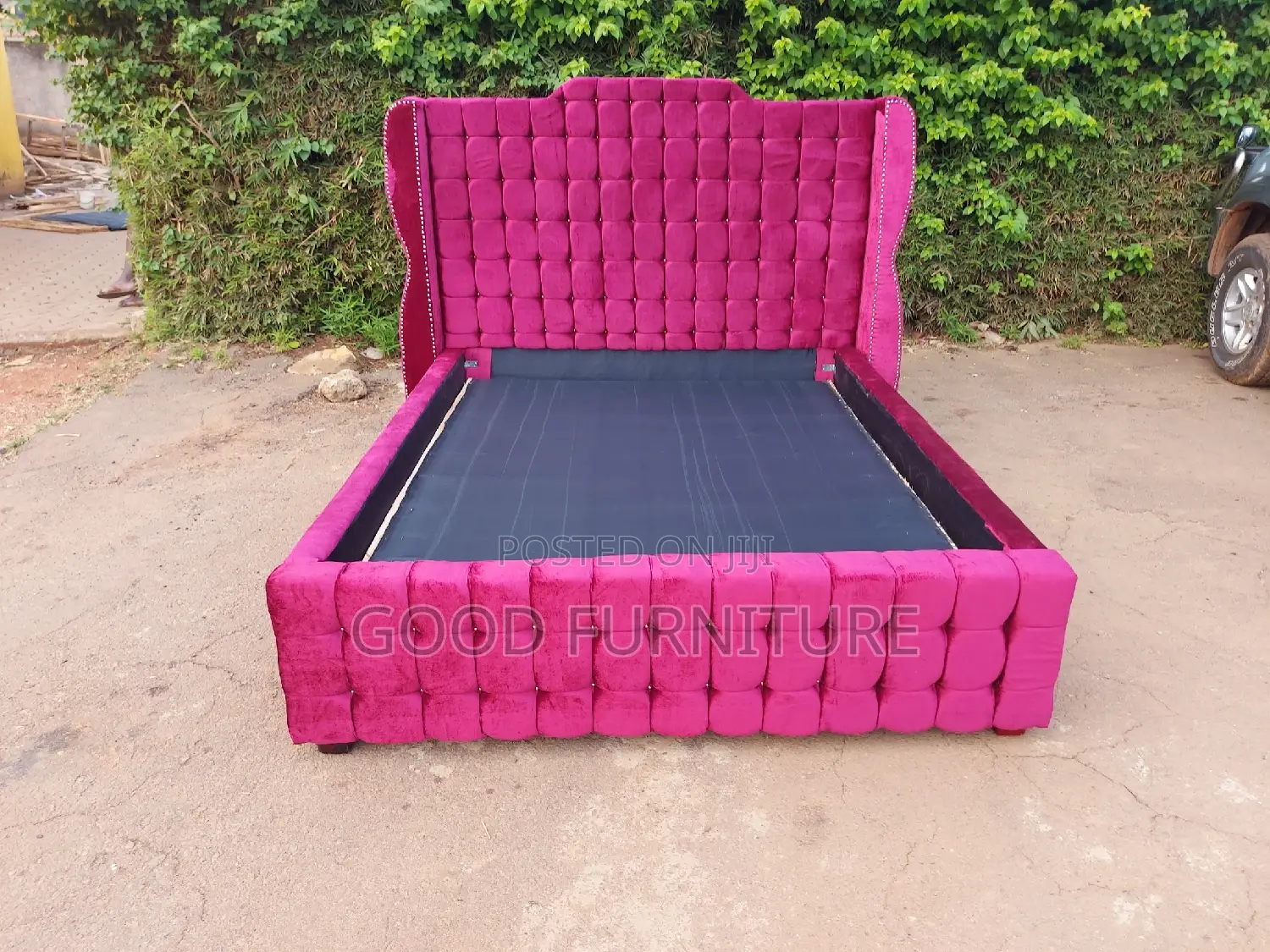 Stunning 5X6 King-Type Bed
