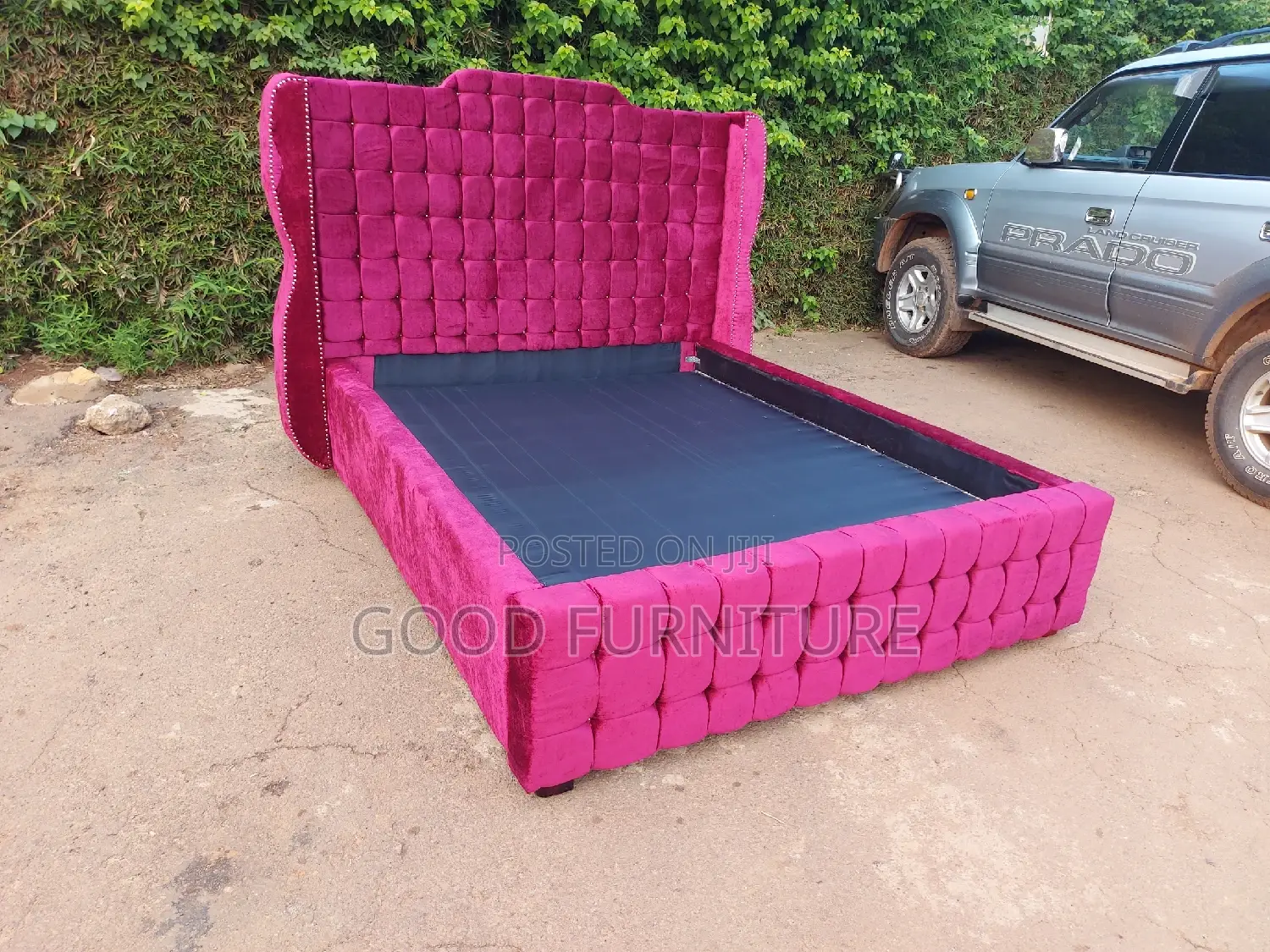 Stunning 5X6 King-Type Bed