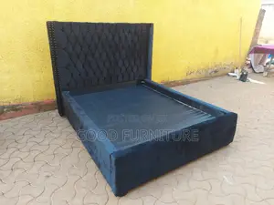 Beautiful Black 5X6 Corporate Bed