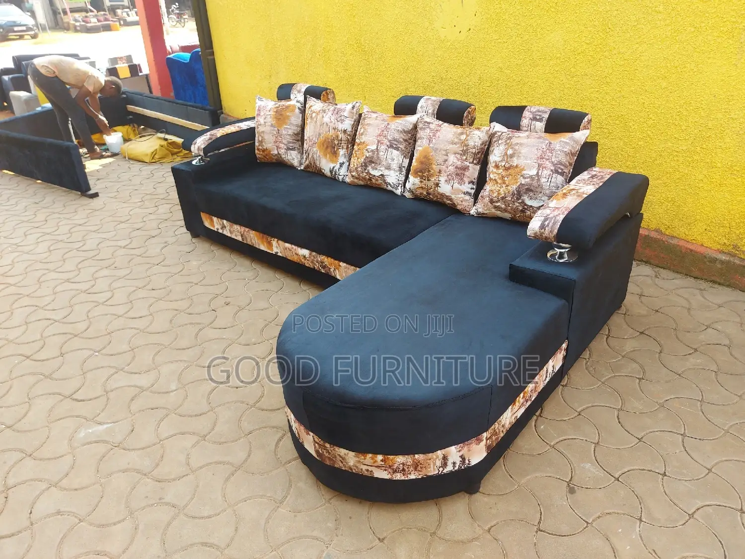 Lovely L.Sofa