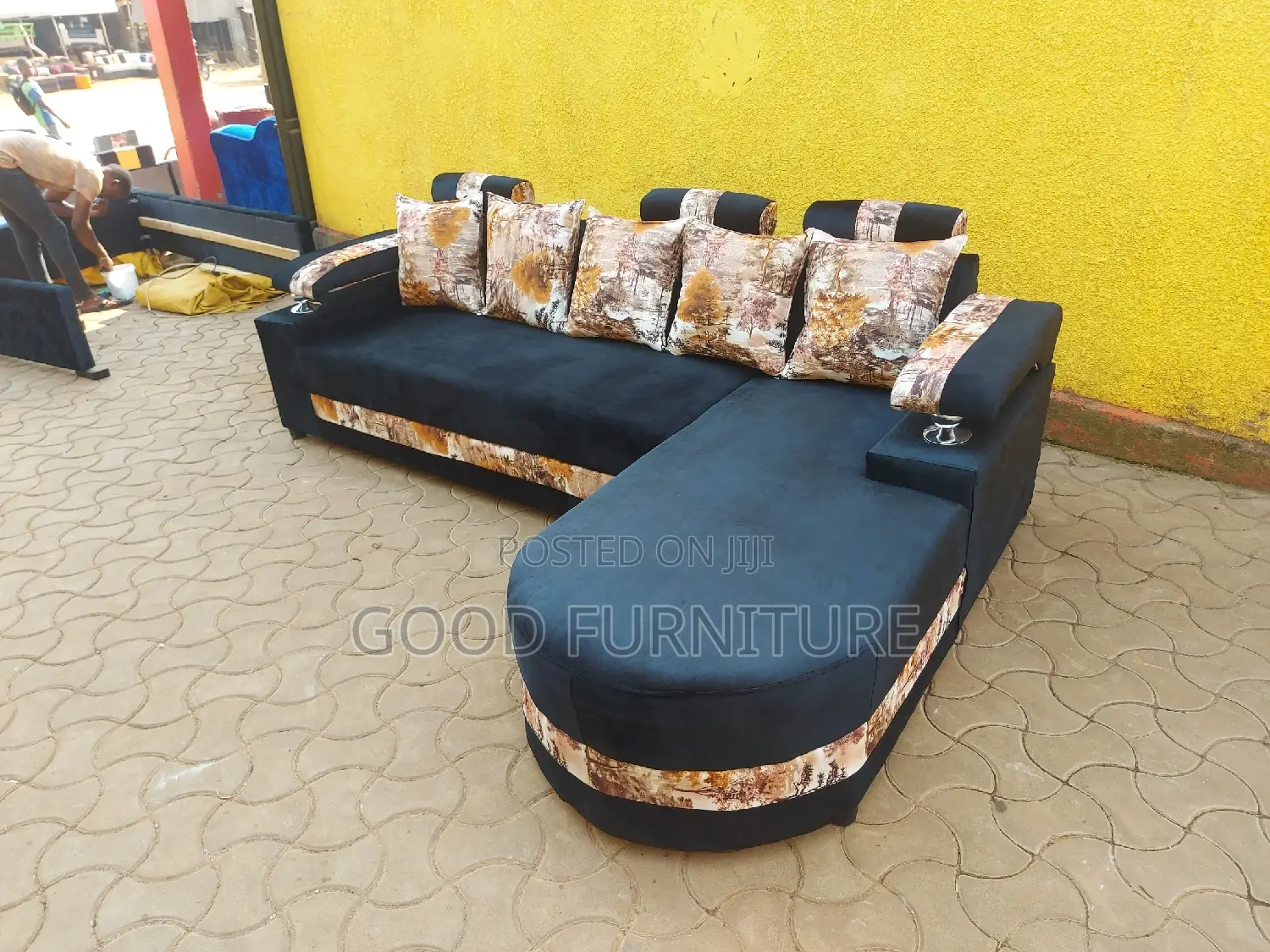 Lovely L.Sofa