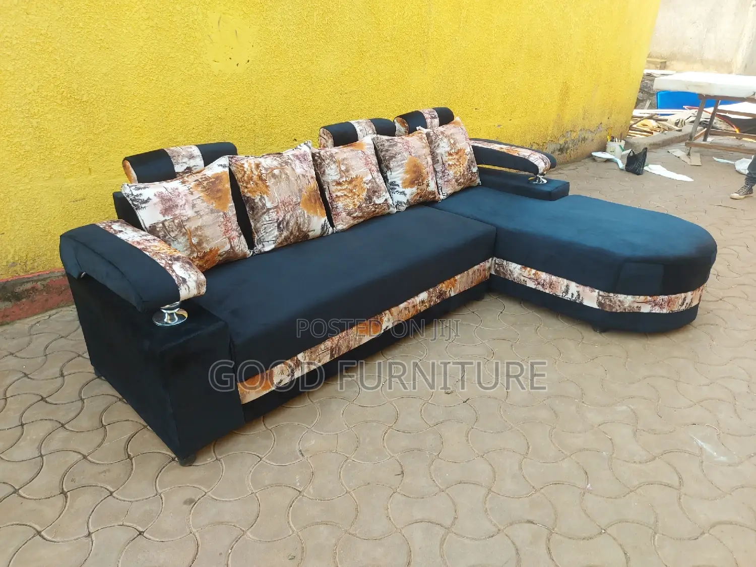 Lovely L.Sofa