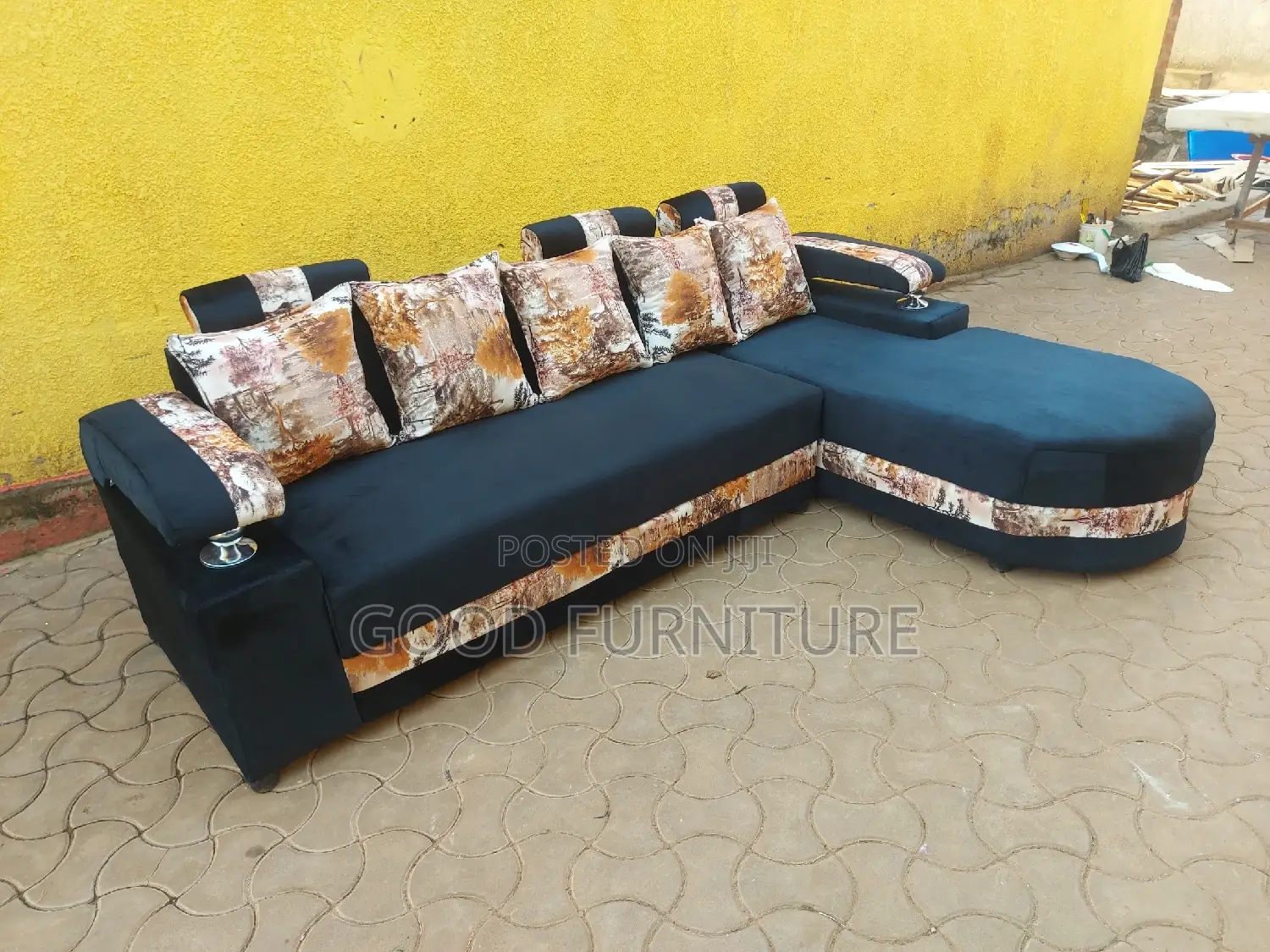 Lovely L.Sofa