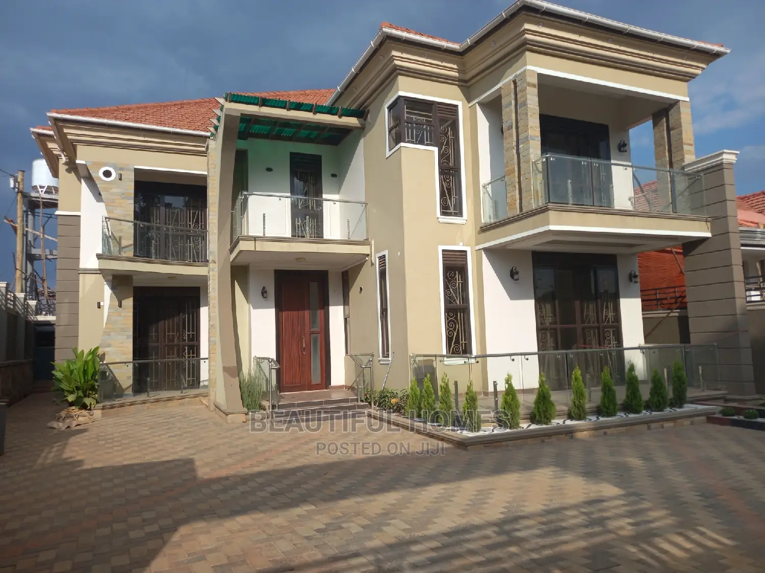 Furnished 6bdrm Duplex in Kira, Central Division for sale