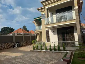 Furnished 6bdrm Mansion in Kira Corporate for sale