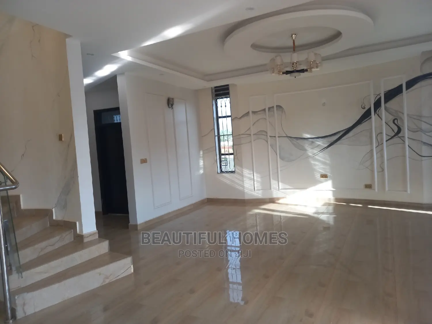 Furnished 6bdrm Mansion in Kira for sale