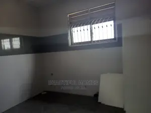 Furnished 6bdrm House in Kira for sale