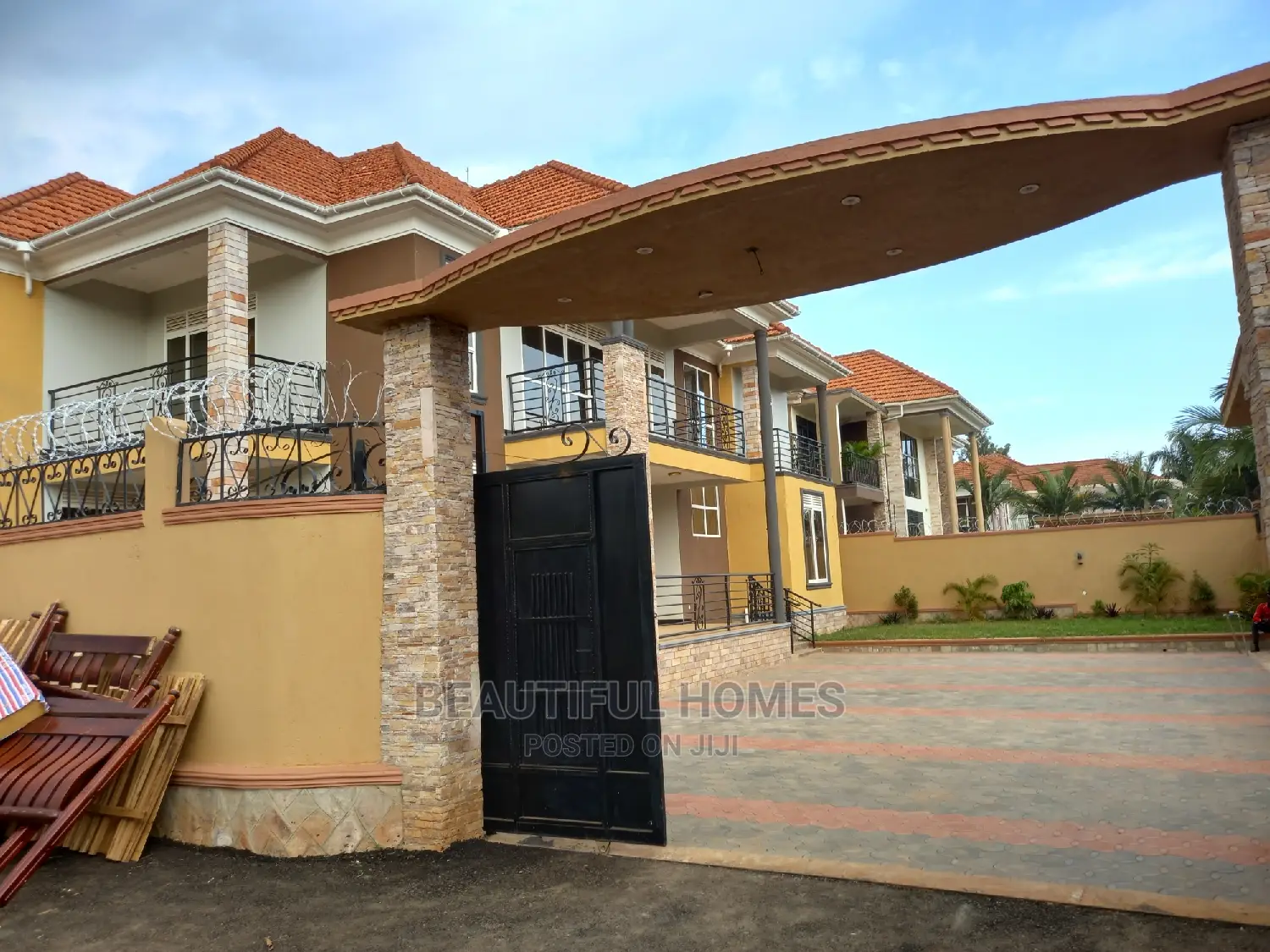Furnished 6bdrm Duplex in Kira Posh, Nakawa for sale