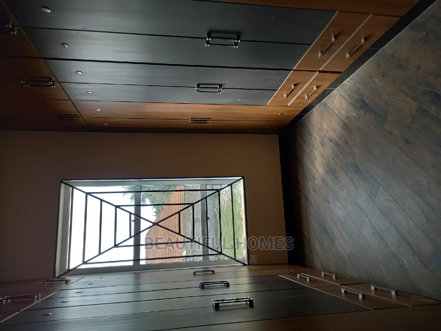 Furnished 6bdrm Duplex in Kira Posh, Nakawa for sale