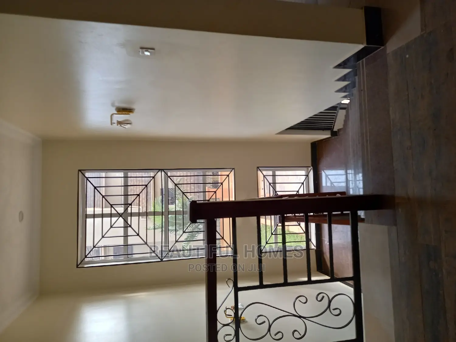 Furnished 6bdrm House in Kira Organised for sale