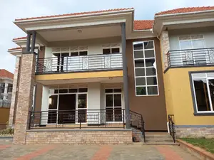 Furnished 6bdrm Duplex in Kira Tarmack Access for sale