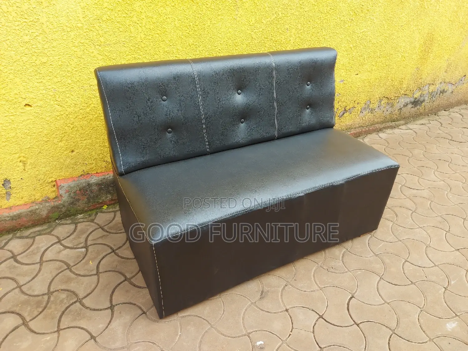 Black Leather Waiting Seat