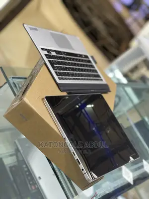 New Laptop HP Elite X2 1012 G2 8GB Intel Core I5 SSD 256GB