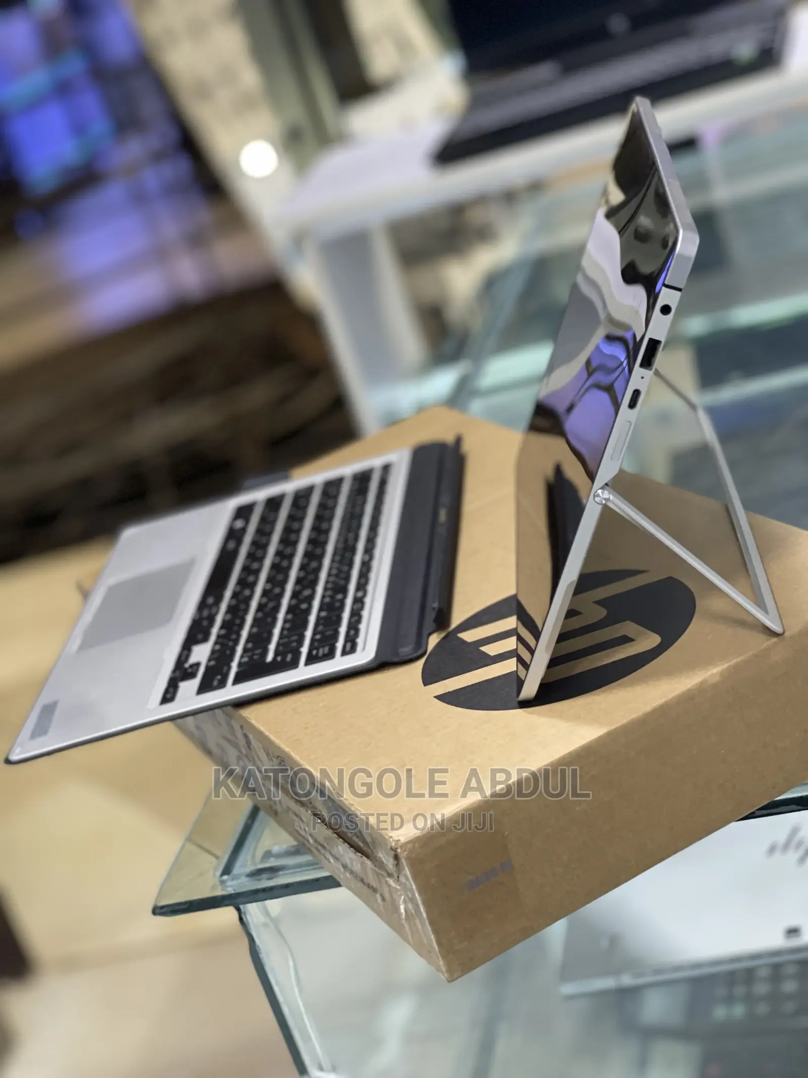 New Laptop HP Elite X2 1012 G2 8GB Intel Core I5 SSD 256GB