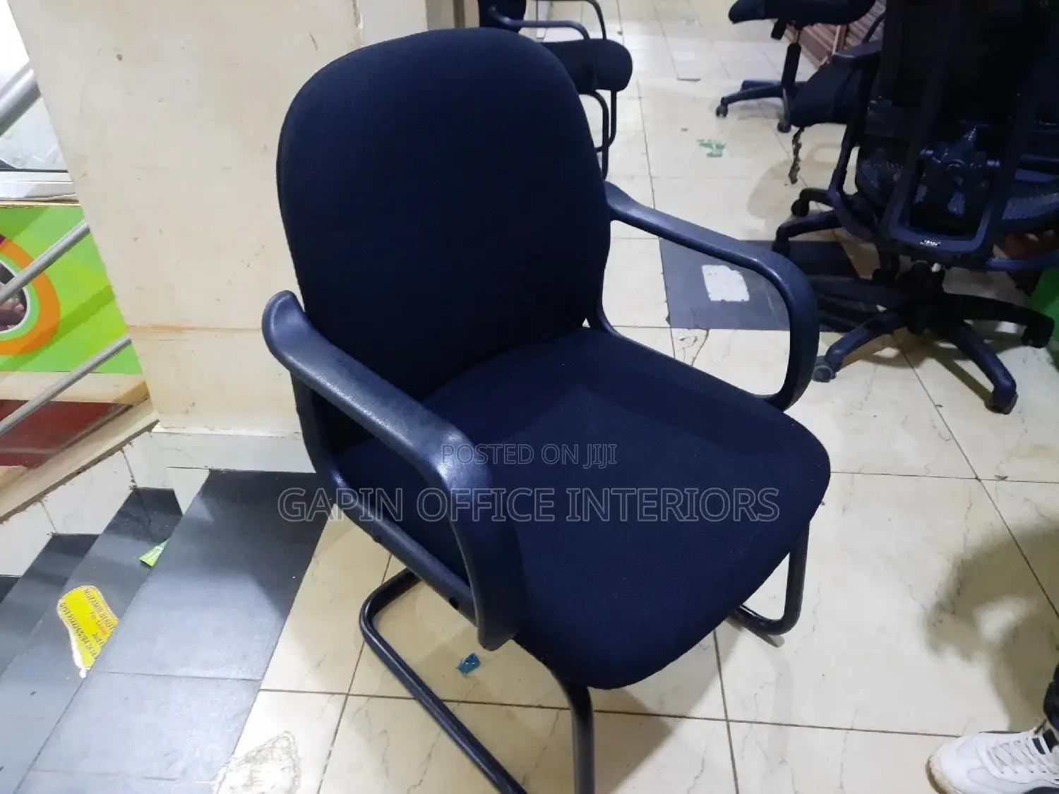 Non Adjustable Visitor Chair