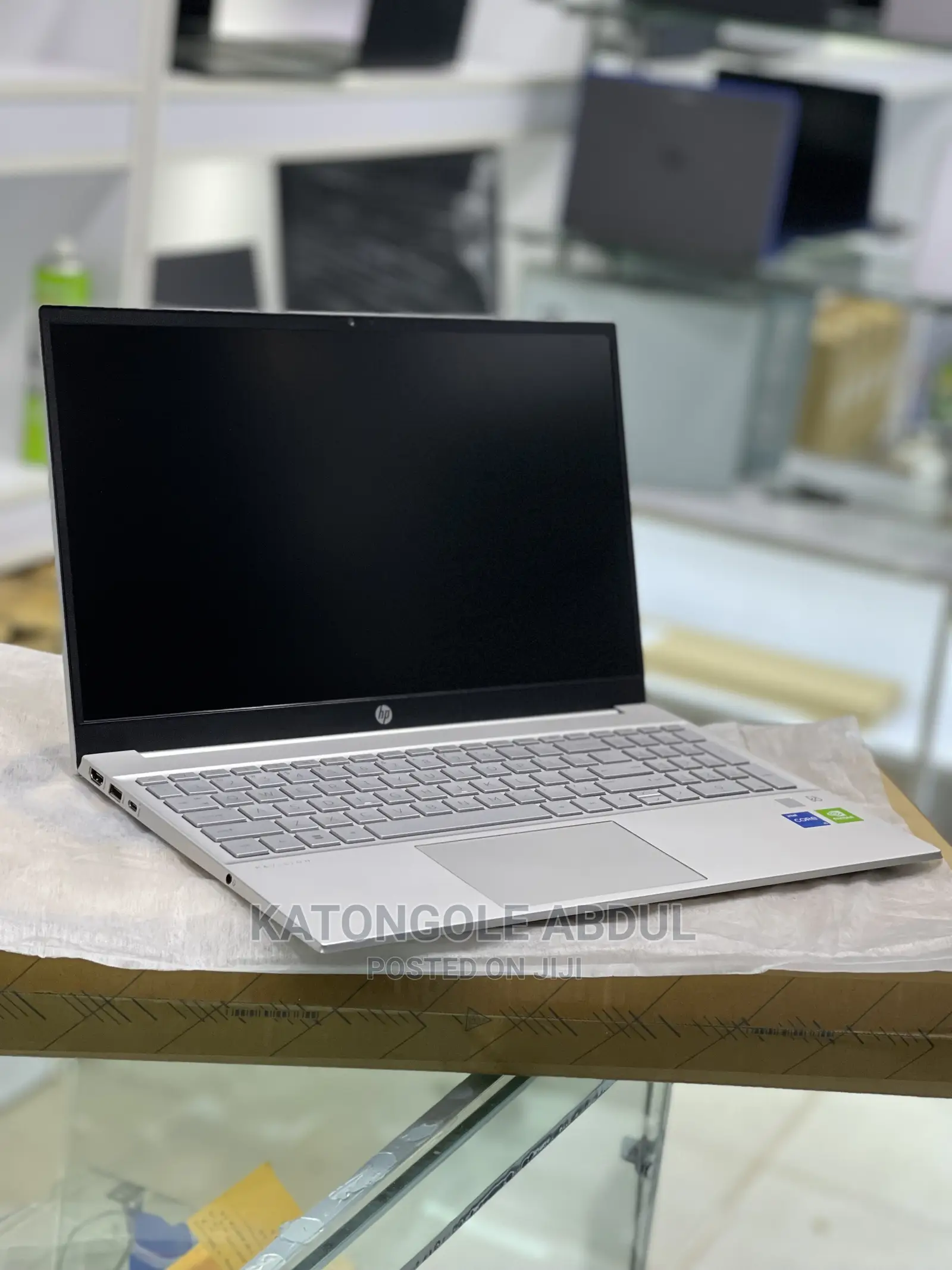 New Laptop HP Pavilion 15 8GB Intel Core I5 SSD 512GB