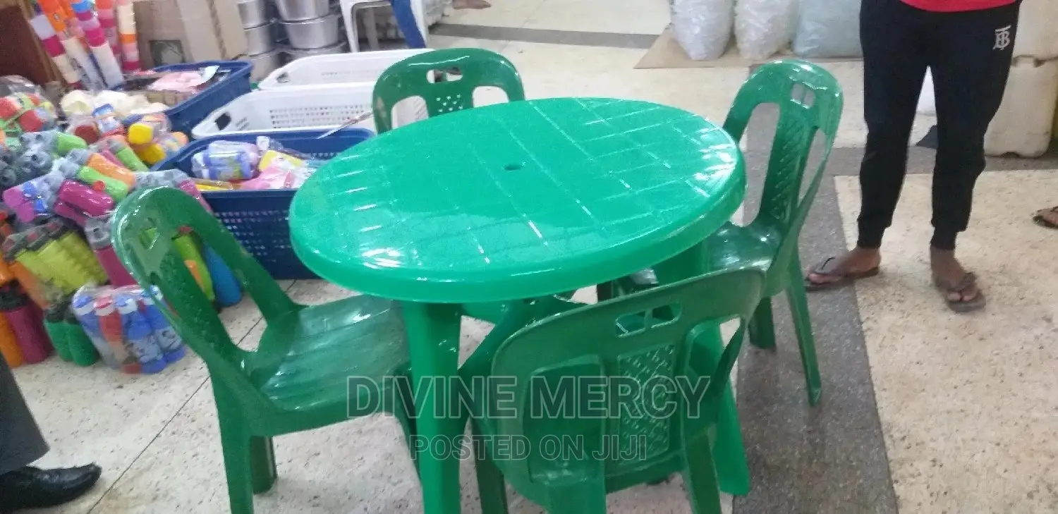Aset of Plastic Table and Chairs
