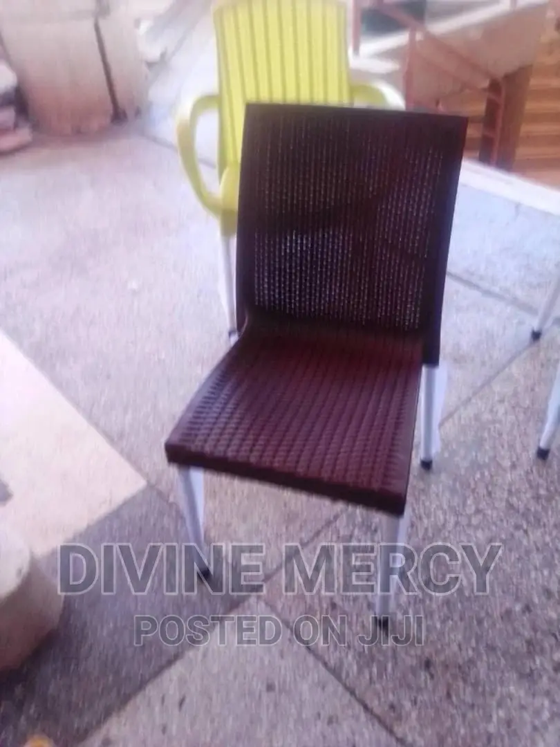Armless Chair