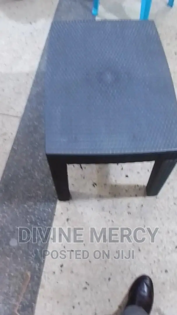 Dinng Mat Table
