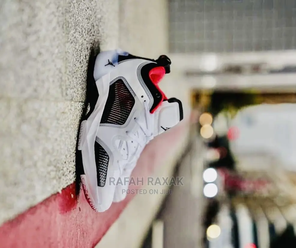 Original Classic Air Jordan 37 Sneaker