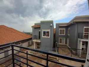 Furnished 4bdrm Duplex in Kira Tarmack for sale