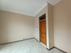 Furnished 4bdrm Duplex in Kira Tarmack for sale
