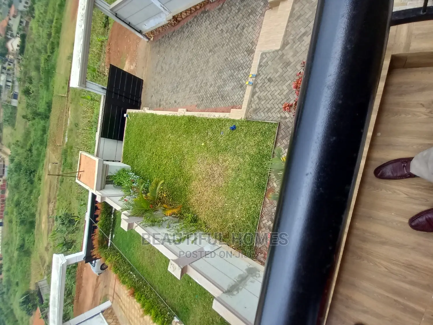 Furnished 4bdrm House in Kira for sale
