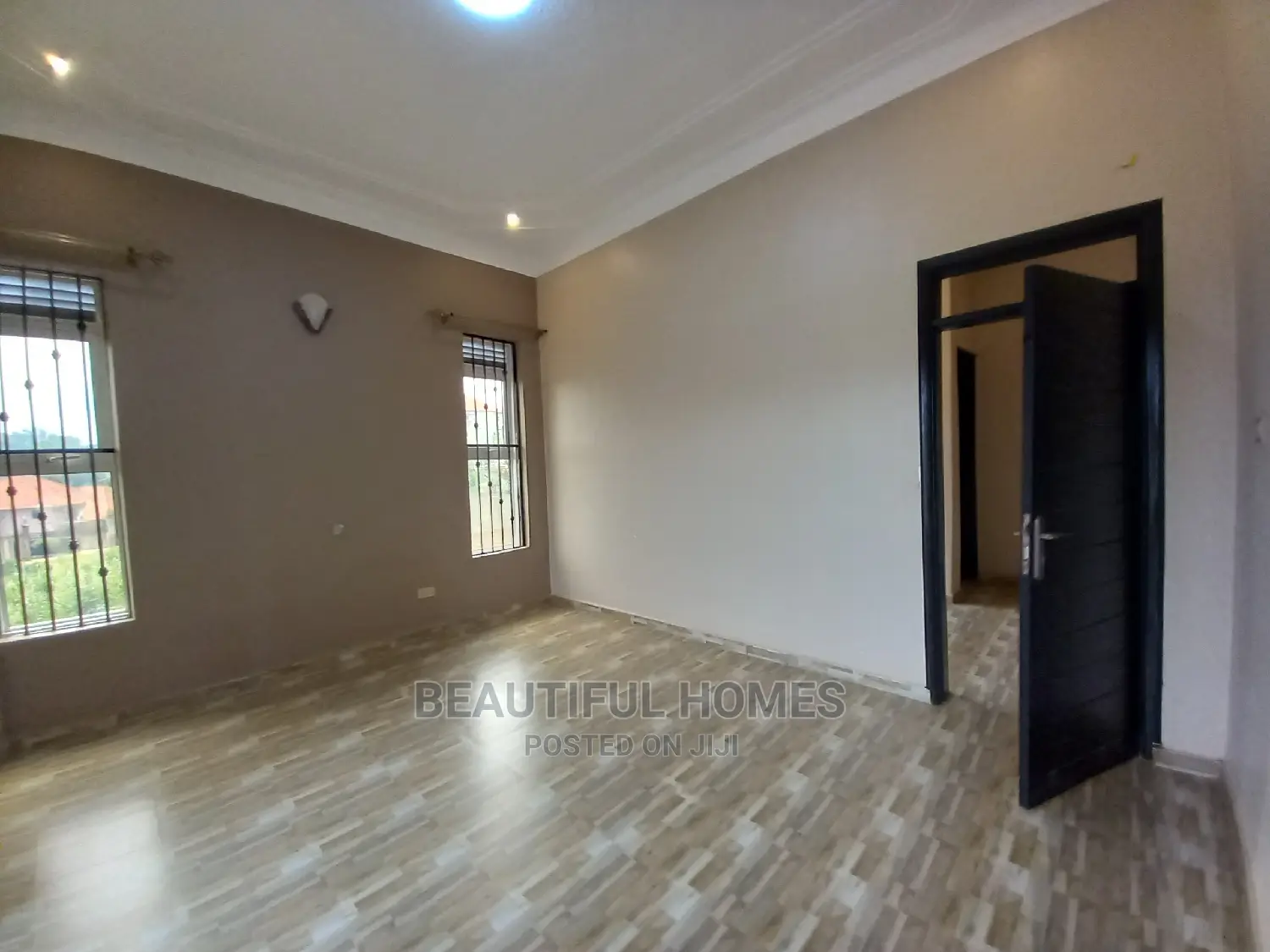 Furnished 4bdrm House in Kira for sale