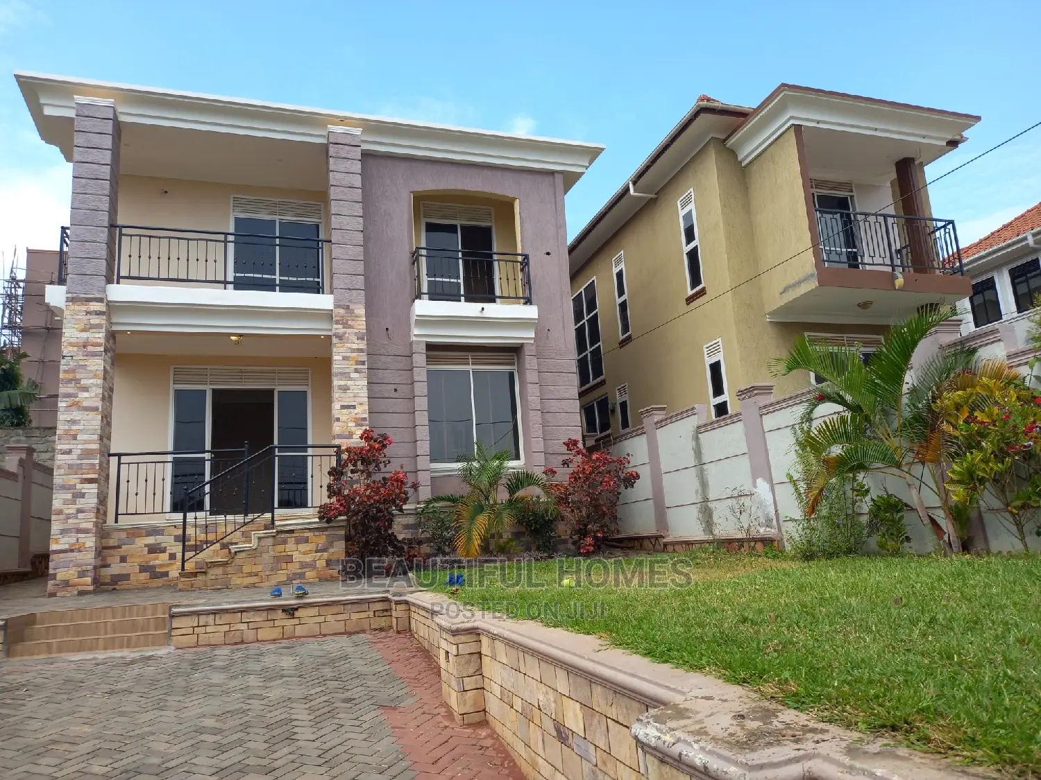 Furnished 4bdrm Duplex in Kira for sale