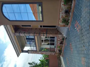 Furnished 5bdrm Mansion in Kira Tarmack for sale