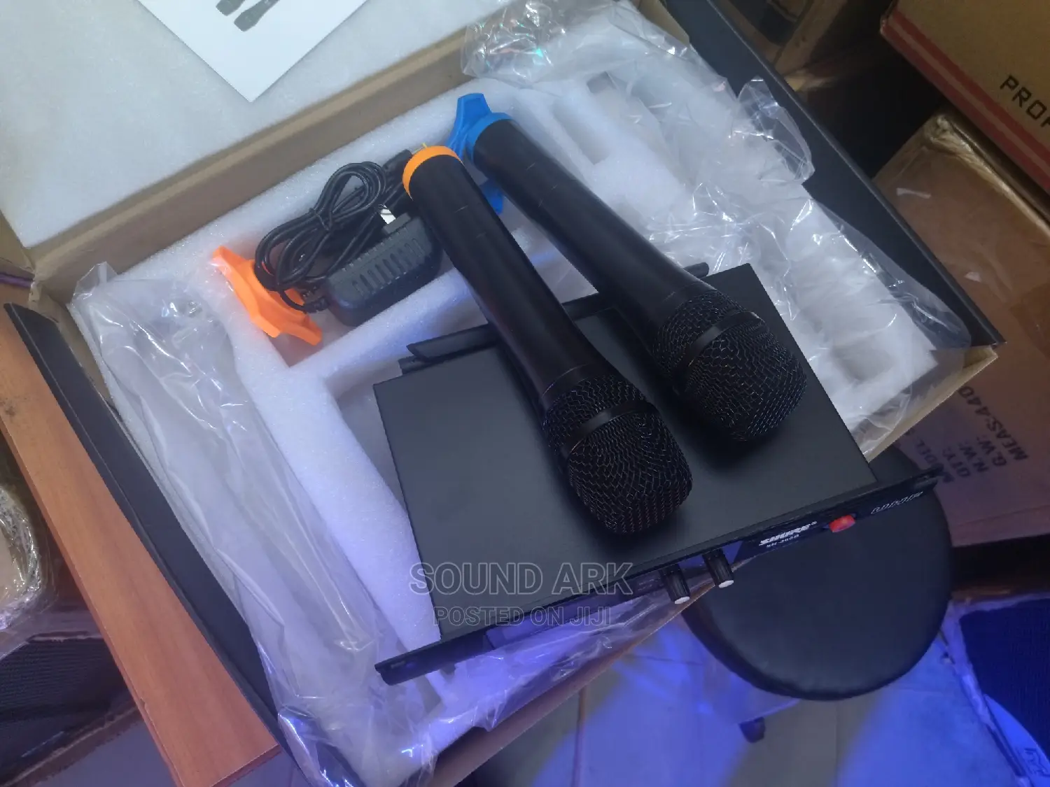 Shure Sh-300 Wireless Microphone