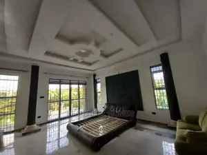 Furnished 5bdrm Duplex in Kira for sale