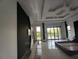 Furnished 5bdrm Duplex in Kira for sale