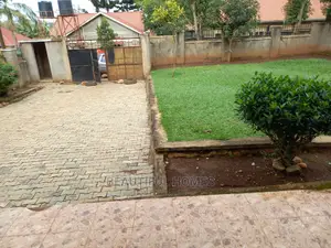 Furnished 3bdrm Bungalow in Kira for sale