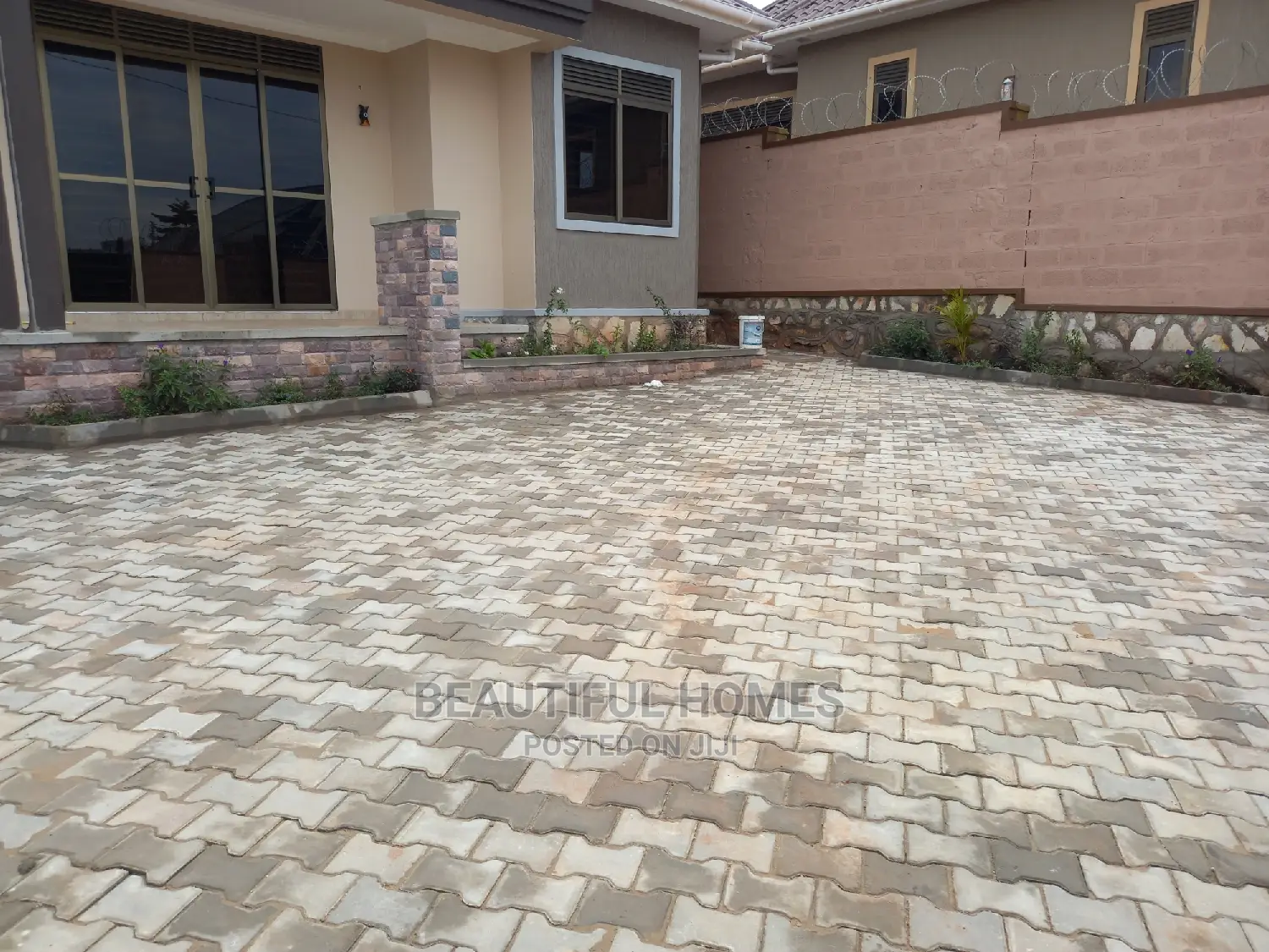 Furnished 3bdrm House in Nakwero Canaan Sites, Kira for sale